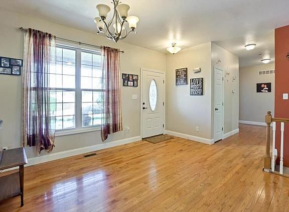 3rd image of 1700 Saint Charles Dr
