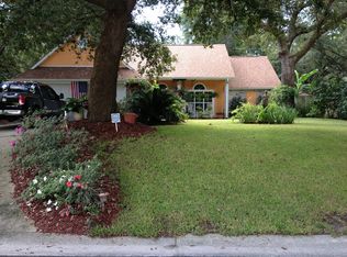 1804 Burnt Oak Dr, Ocean Springs, MS 39564