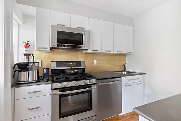 Rented by Compass | media 4