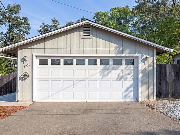 3rd image of 3959 El Cajon Ave