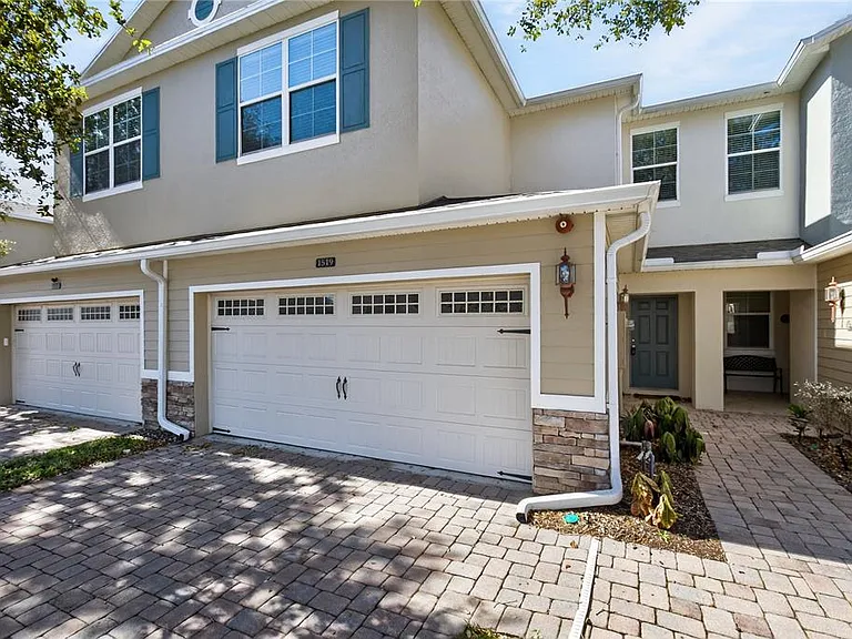 1519 Priory Cir — Photo 1