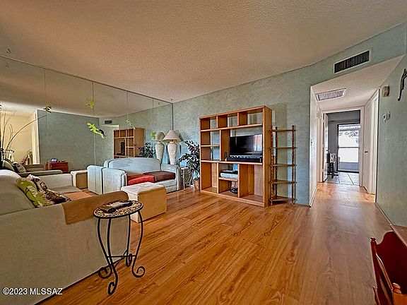 2nd image of 4179 N Western Winds Dr