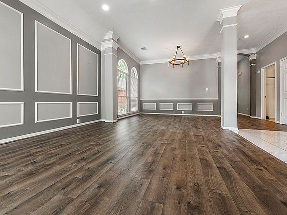 5th image of 4406 Lakeshore Forest Dr