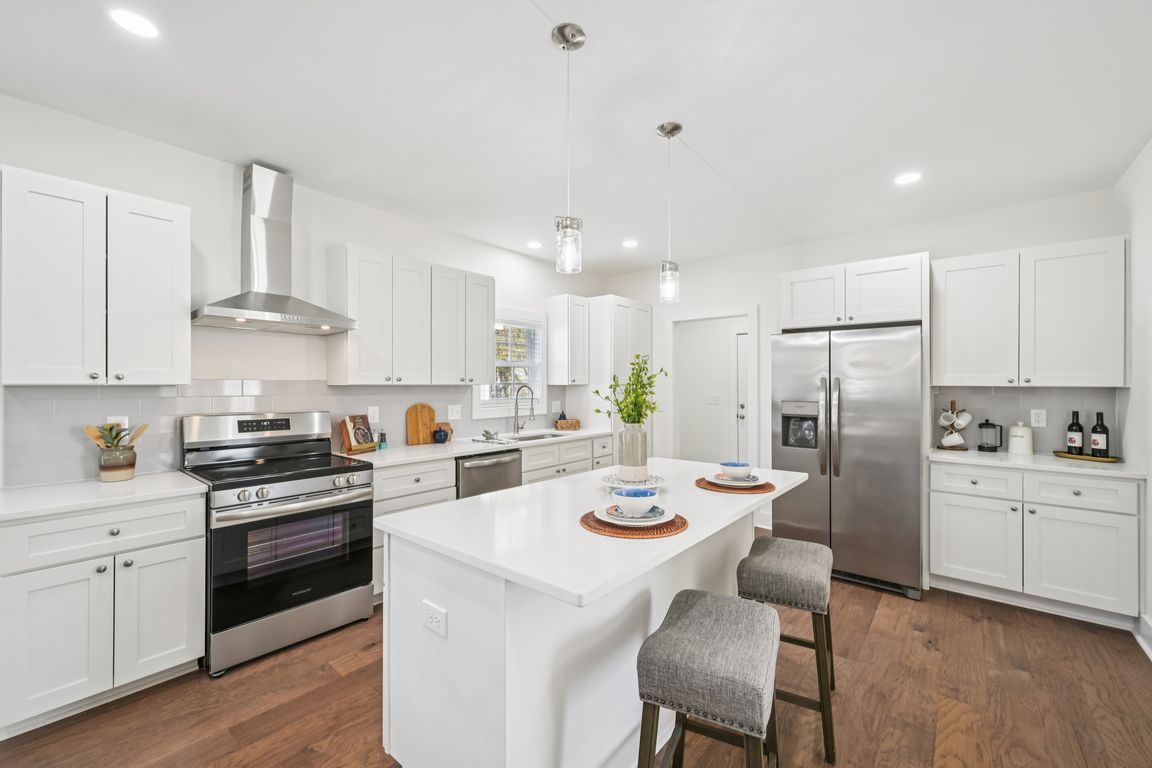 next background image