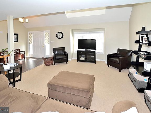 5th image of 13706 Frankford Cir