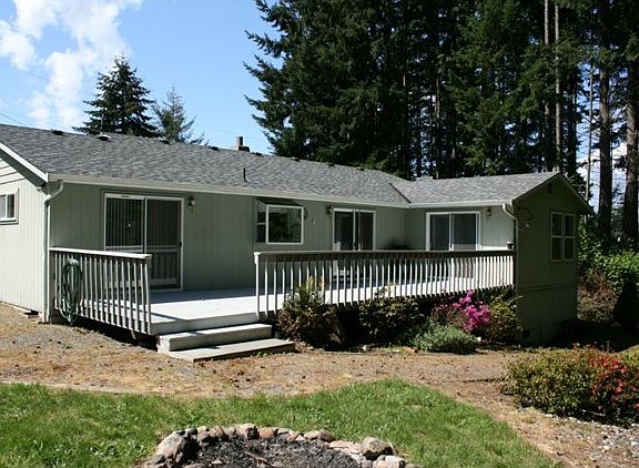2nd image of 393 Lorna Ln