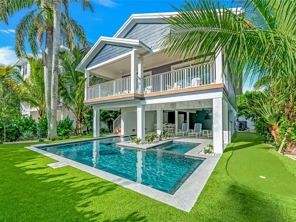 2208 Avenue A, Bradenton Beach, FL 34217