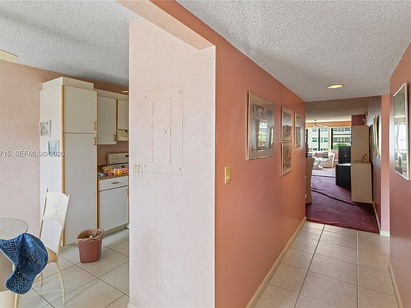 4th image of 10830 W Clairmont Cir #206