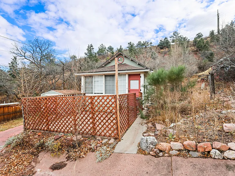811 Shoshone Pl — Photo 4