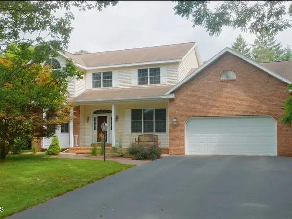 3 Primrose Lane, Loudonville, NY 12211