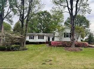 4724 Coach Hill Dr, Greenville, SC 29615