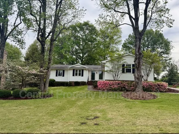 4724 Coach Hill Dr, Greenville, SC 29615