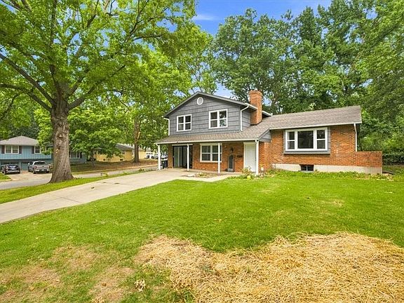 4th image of 10001 Cambridge Ave