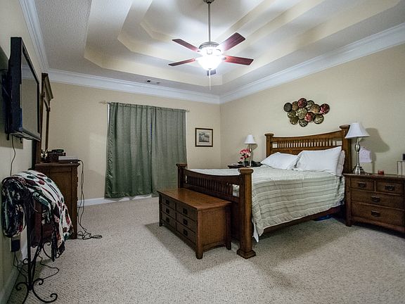 4th image of 133 Addington Dr