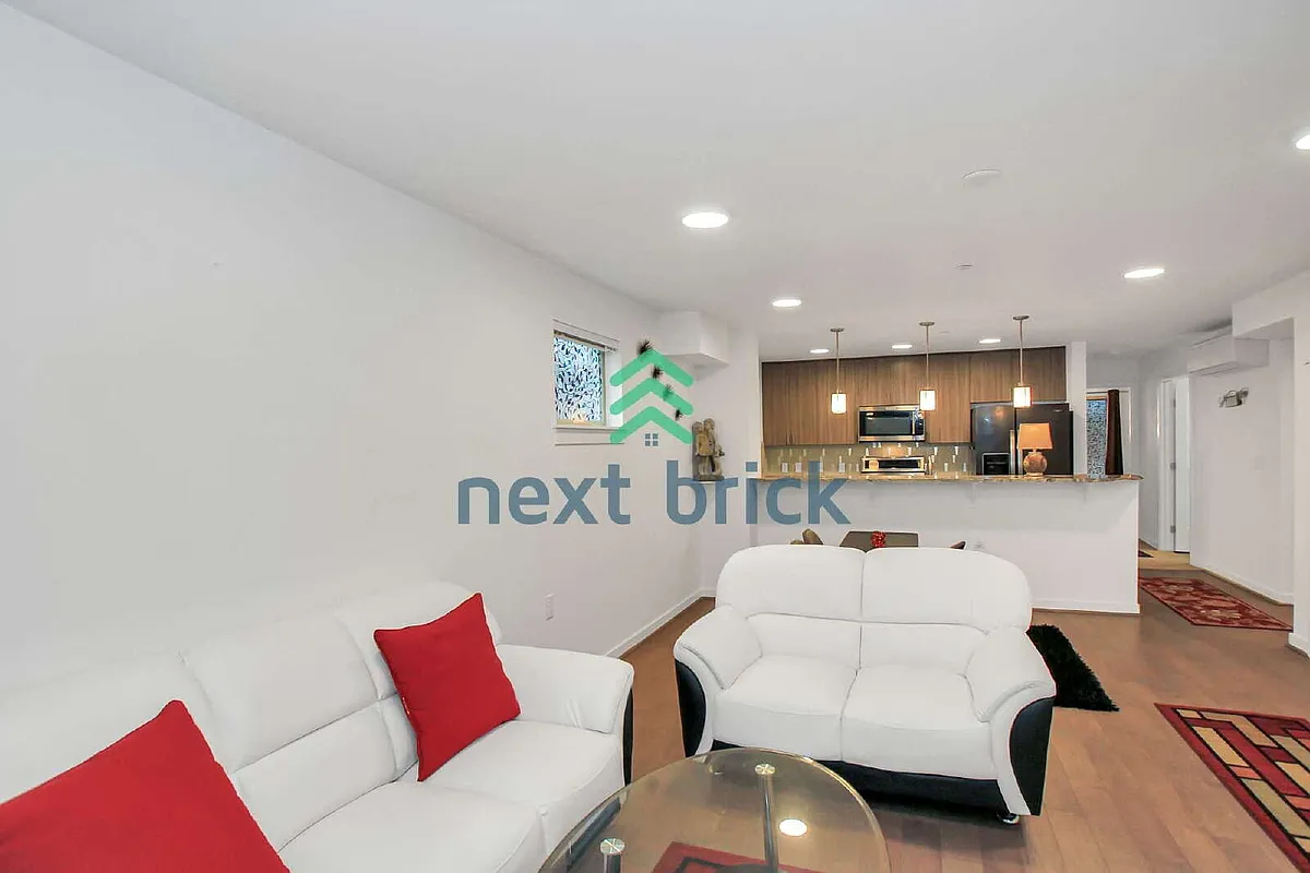 Building Photo - 1438 158th Ct NE