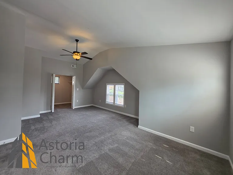 3909 Fleetwood Ave — Photo 17