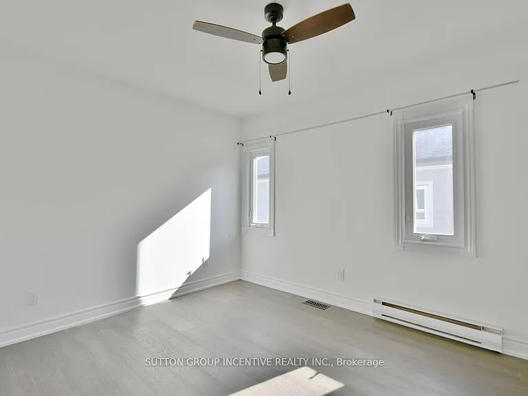 1556 Houston Ave — Photo 32