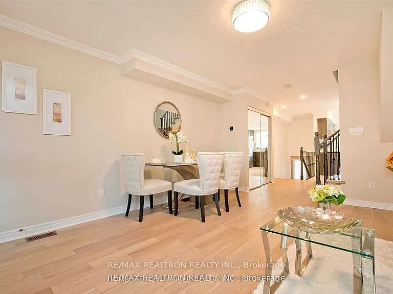 269 Finch Ave E — Photo 6