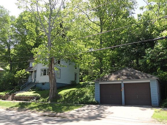 3rd image of 1107 E Houghton Ave
