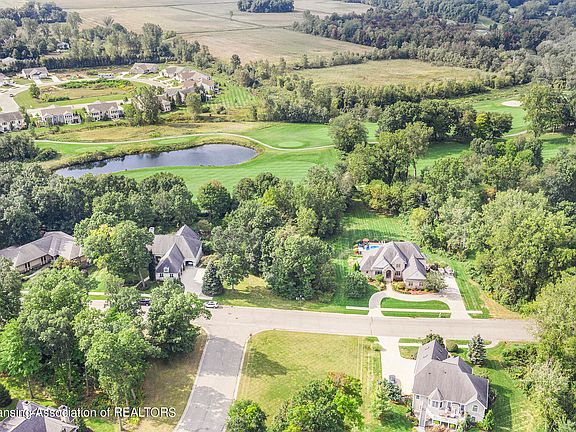 4th image of 5070 Hawk Hollow Dr E