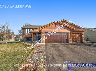 15720 Gallery Ave, Apple Valley, MN 55124