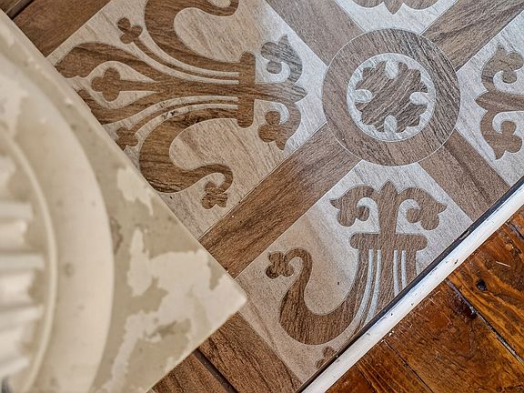 5th image of 131 Old Morrison Rd