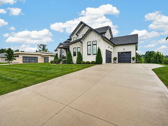 2nd image of 3717 Autumn Sage Cir