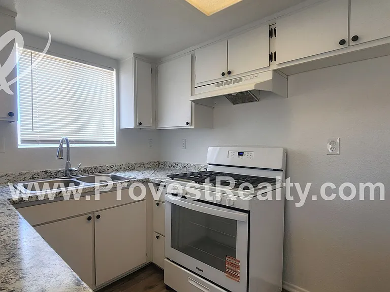 Sioux Rd 22526- / AVT 2 LLC — Photo 8