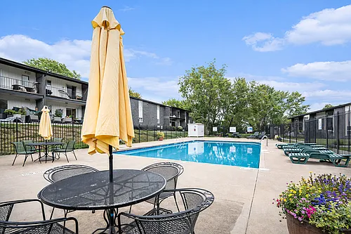 Royal Court Apartments Photo 1