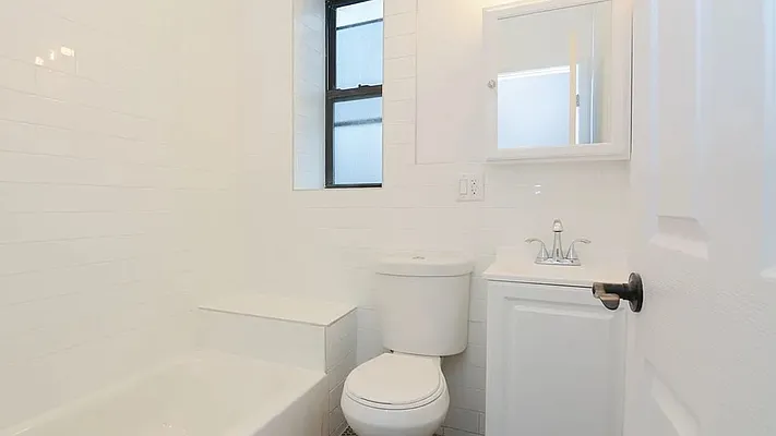 Rented by Nooklyn NYC LLC | media 13