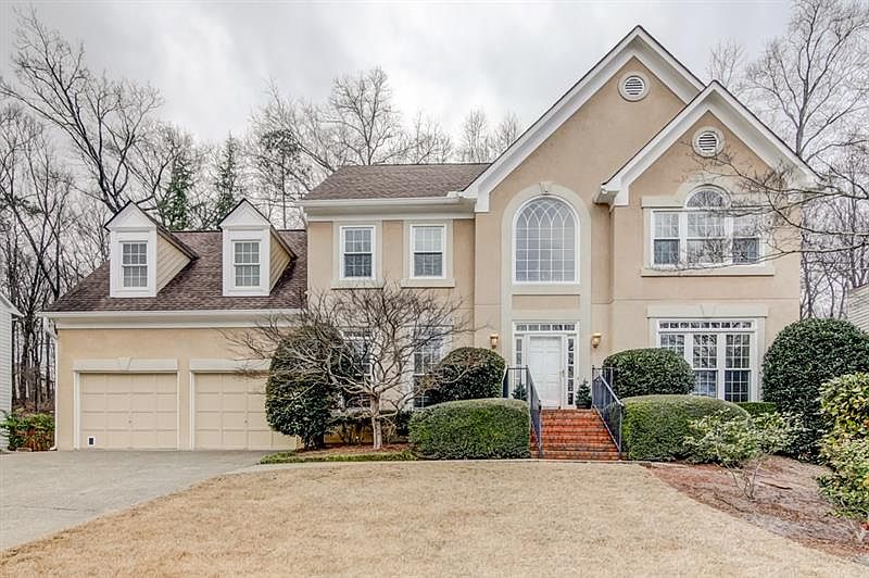 1st image of 4117 Devon Wood Dr NE