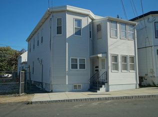 553 Washington Ave, Chelsea, MA 02150