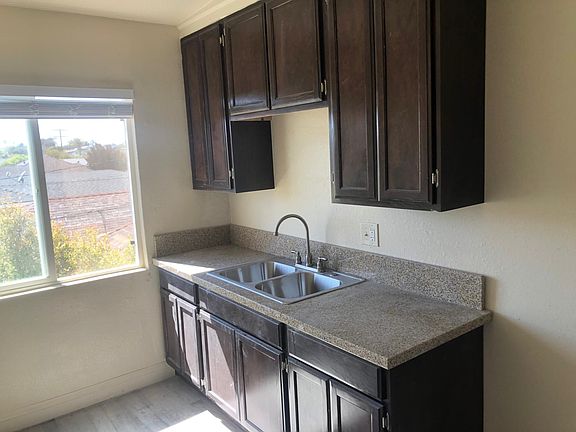 4th image of 1524 W 226th St