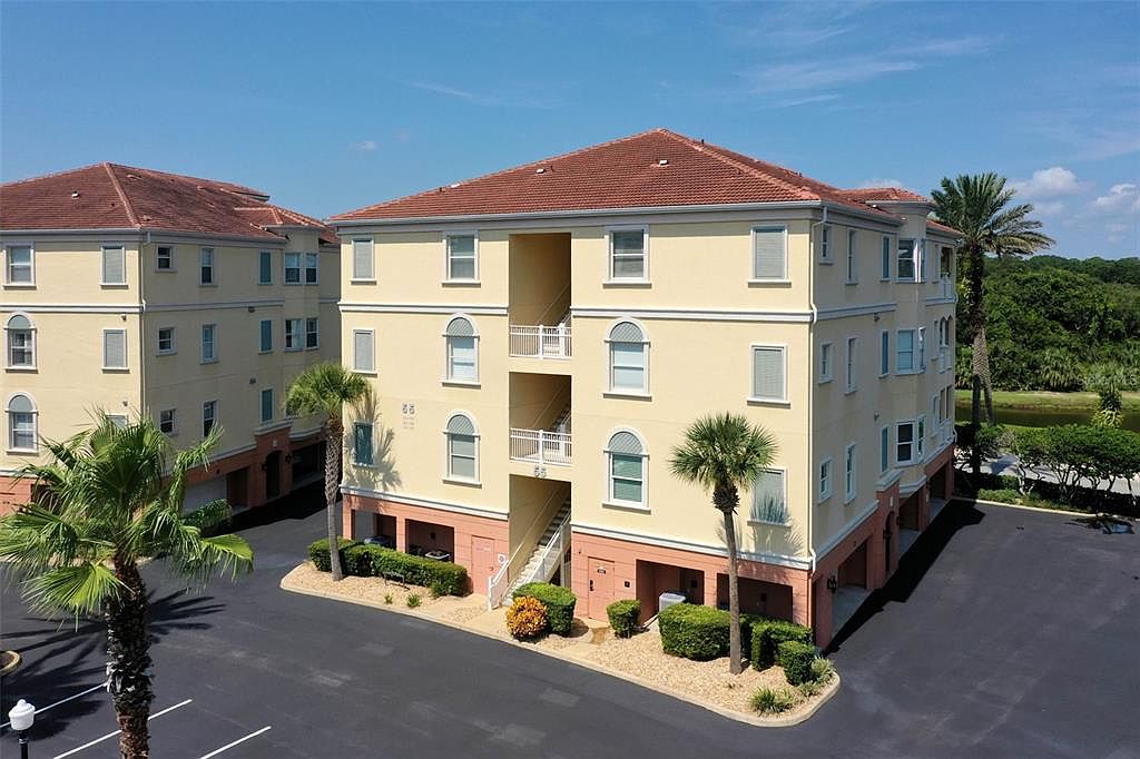 55 Ocean Crest Way APT 922