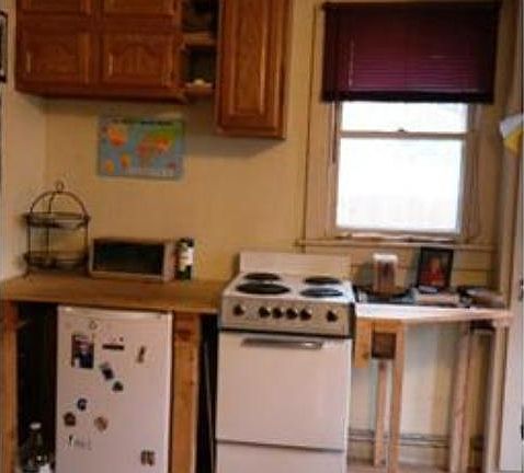 3rd image of 34 21st Ave N