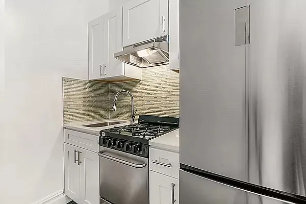 Rented by REAL New York | media 9