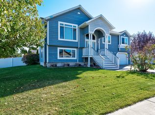 3293 Arbor Dr, Helena, MT 59602