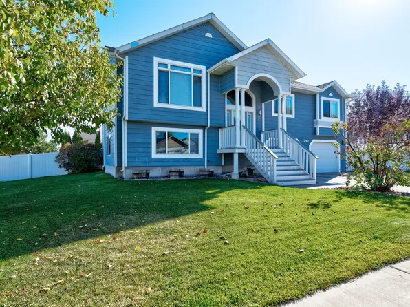 3293 Arbor Dr, Helena, MT 59602