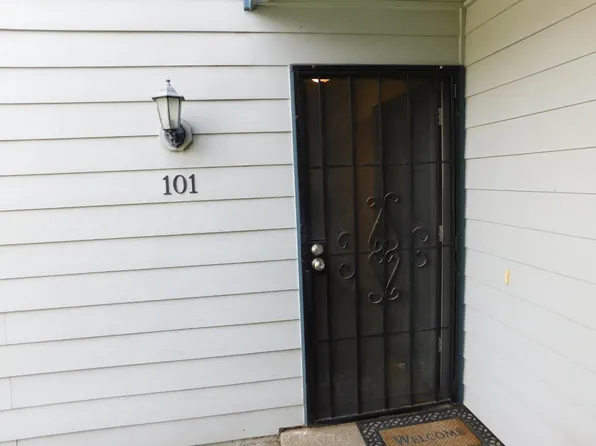 445 Almond Dr APT 101, Lodi, CA 95240