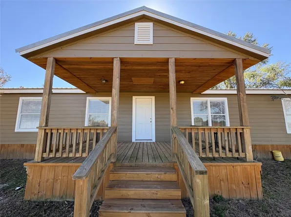 8162 County Road 202, Plantersville, TX 77363