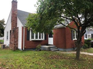 3 Colonial Rd, Woburn, MA 01801