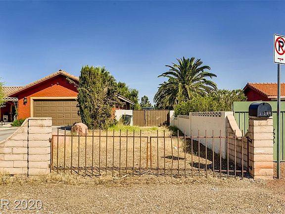 4th image of 2290 S Tenaya Way