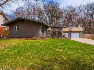 26 Broadway Pl, Normal, IL 61761