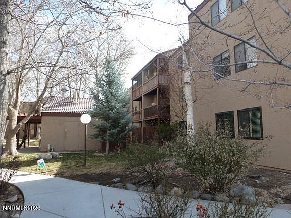 5th image of 2955 Lakeside Dr Unit 324