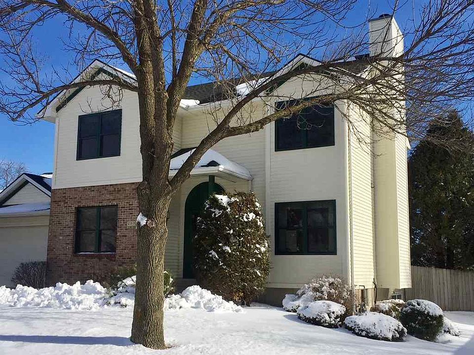 1st image of 2318 Yorkshire Dr