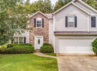 545 Crestbend Ln, Powder Springs, GA 30127