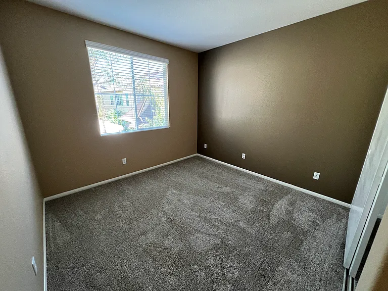 1617 Hope St — Photo 16