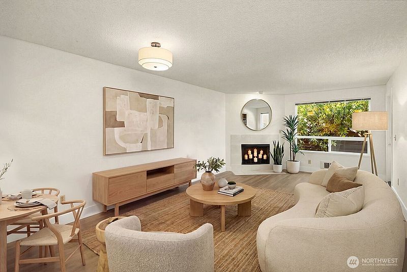5th image of 10501 8th Avenue NE #127