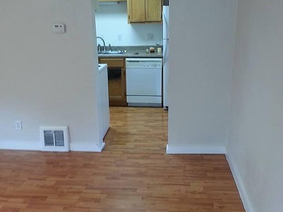 LR to Kitchen