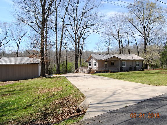 2nd image of 1013 County Road 563